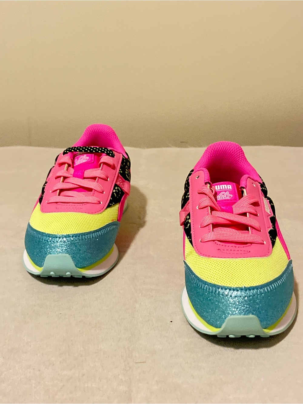Puma x L.O.L. Surprise Girls Multicolor Fashion Sneakers Size 3 New in Box - Picture 6 of 12